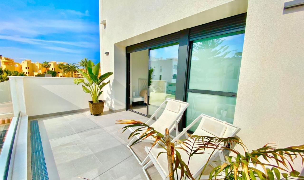 Chalet Con Piscina Privada En La Urb. De Puerto Rey Los Amarguillos Εξωτερικό φωτογραφία