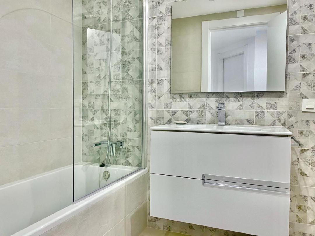 Chalet Con Piscina Privada En La Urb. De Puerto Rey Los Amarguillos Εξωτερικό φωτογραφία
