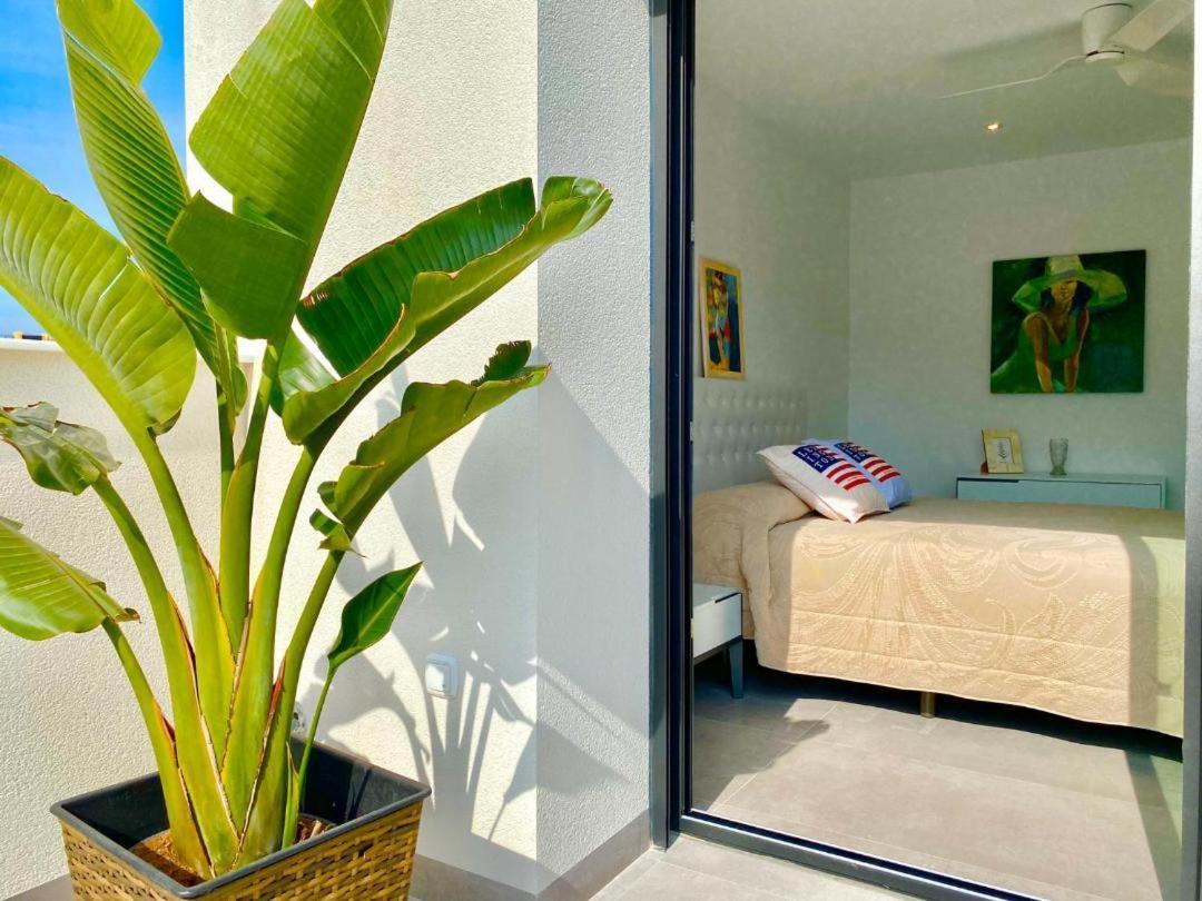 Chalet Con Piscina Privada En La Urb. De Puerto Rey Los Amarguillos Εξωτερικό φωτογραφία