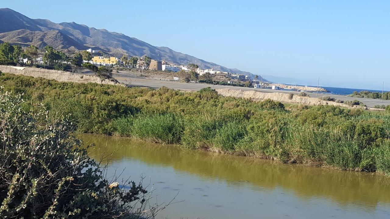 Chalet Con Piscina Privada En La Urb. De Puerto Rey Los Amarguillos Εξωτερικό φωτογραφία